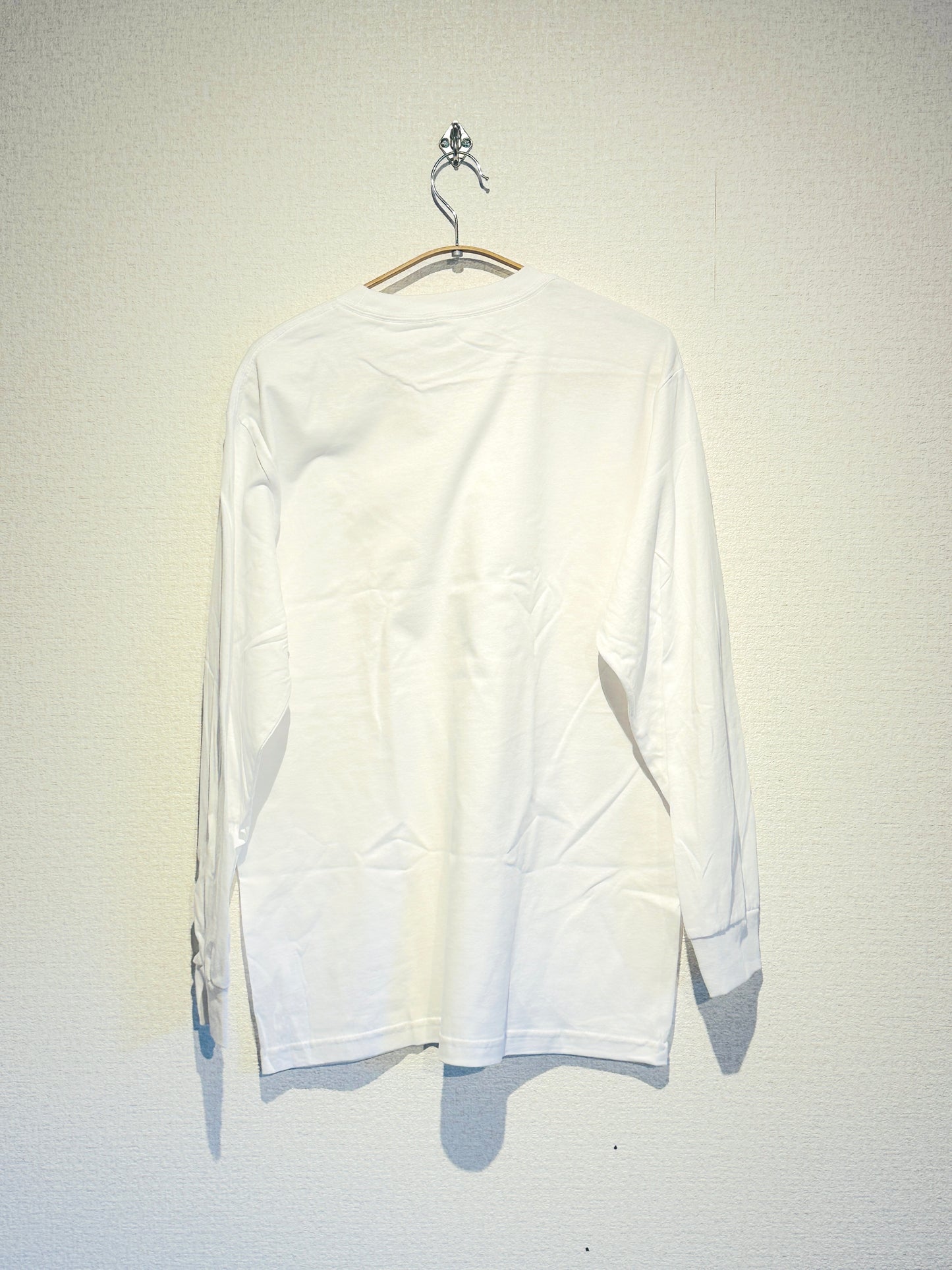 BLASTOU EYE HAND LONG TEE