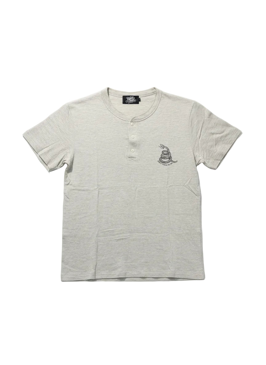 (USED) Kustomstyle So.Cal スネークワンポイントデザインTシャツ　ホワイトL