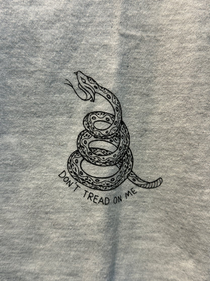 (USED) Kustomstyle So.Cal スネークワンポイントデザインTシャツ　ホワイトL